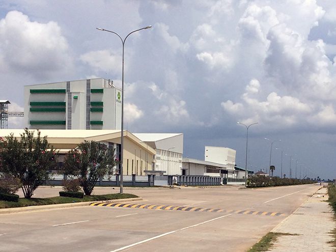 High efficiency LED roadway lighting (Phnom Penh Special Economic Zone, Cambodia)