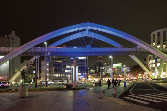 Central Arch Illumination